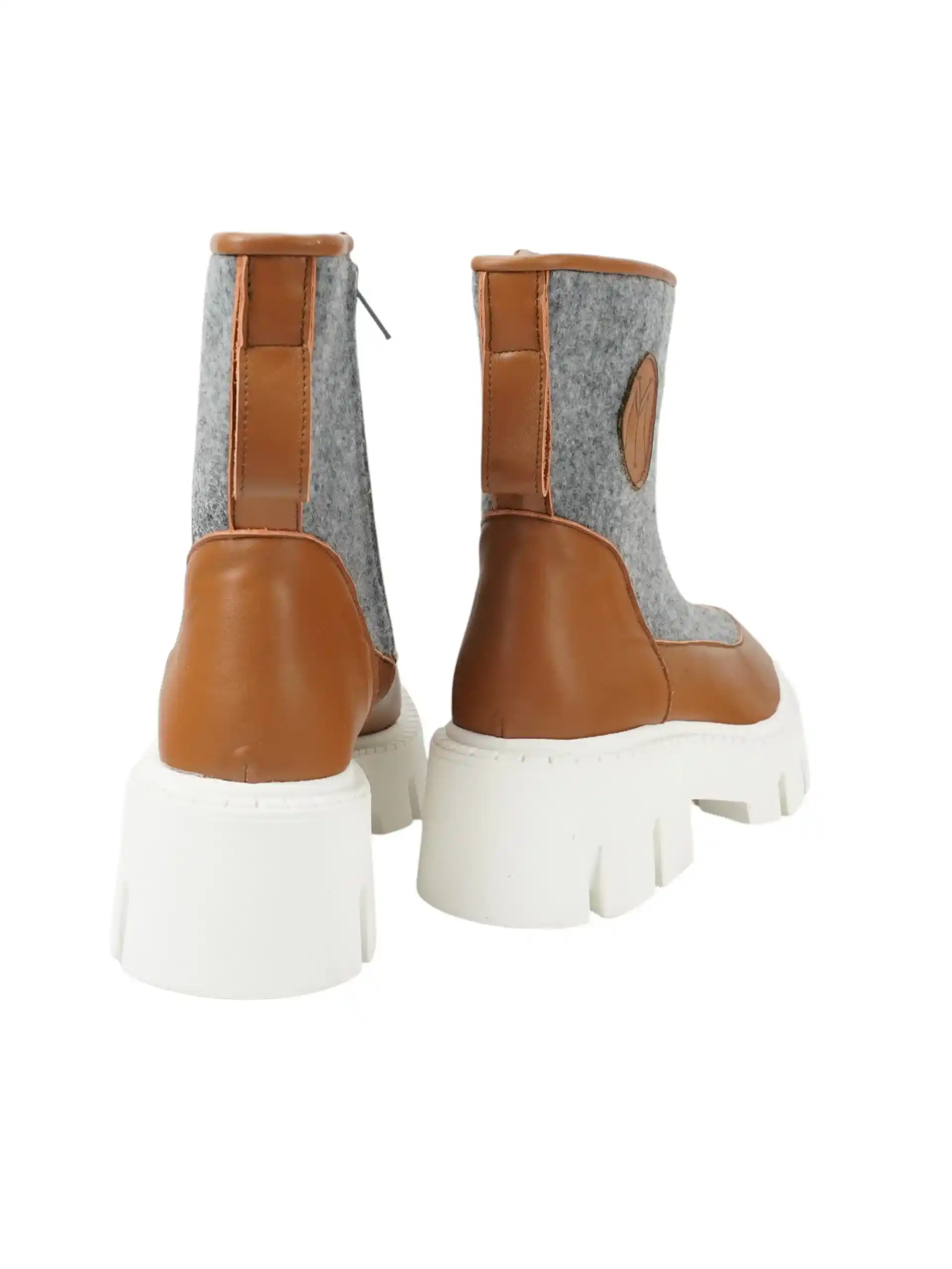 11 - śniegowce short-4